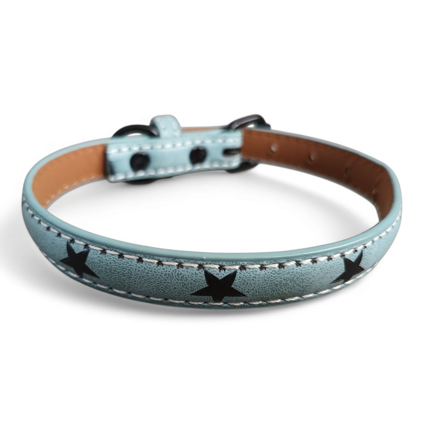 Collar ecocuero estrellas negras
